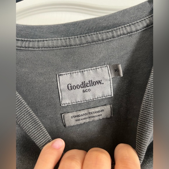 Good Fellow Distressed Gray Long Sleeve Pocket Tee SZ XL - Picture 2 of 4